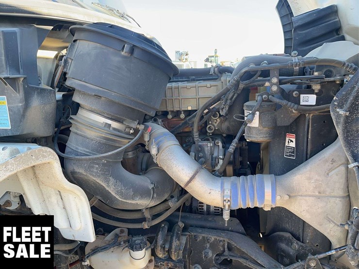 2012-freightliner-m2-112-t/a-service-truck-image-26