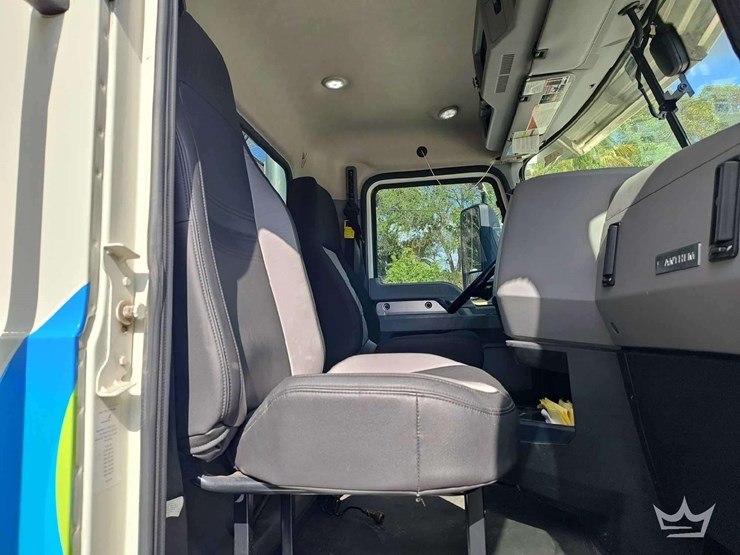 2022-mack-anthem-t/a-wet-kit-day-cab-truck-tractor-image-21