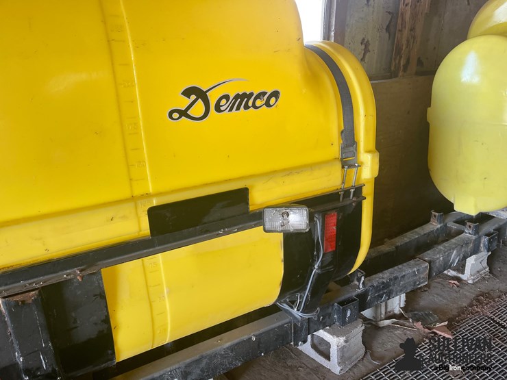 demco-saddle-tanks-image-10