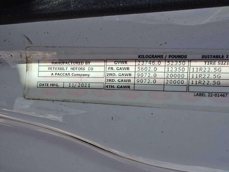 2022-peterbilt-567-t/a-wet-kit-day-cab-truck-tractor-image-7