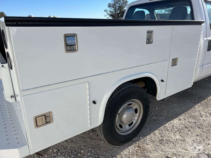 2011-ford-f250-image-25