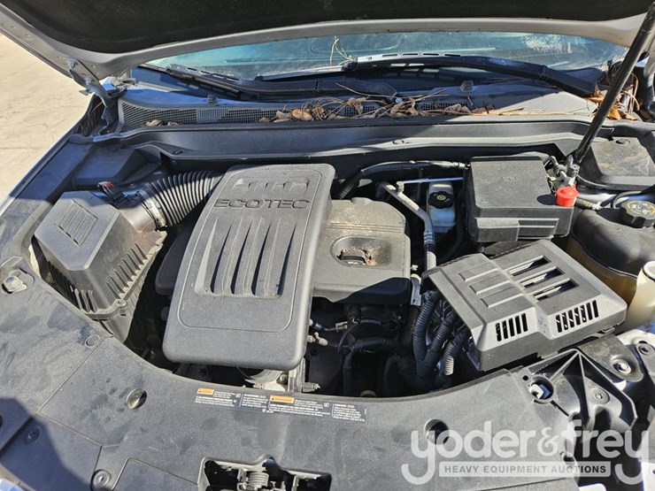 2015-chevrolet-equinox-image-14