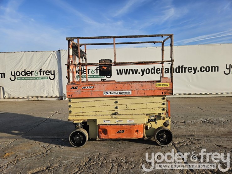 2016-jlg-2632es-image-2