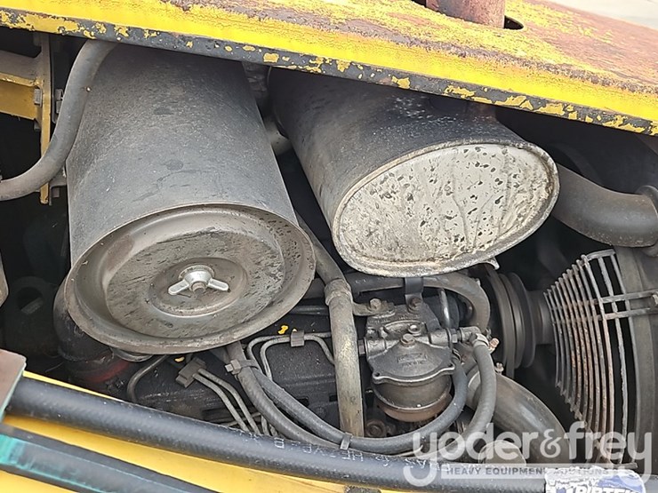 new-holland-lb110-image-20