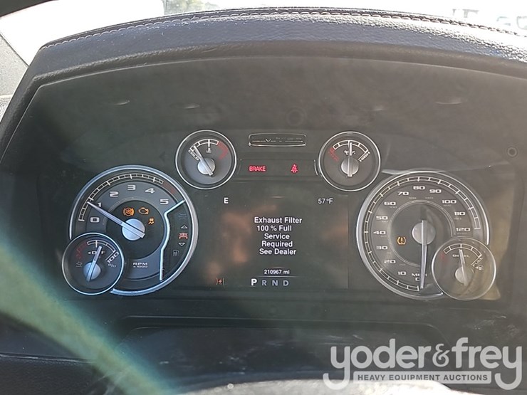 2016-dodge-ram-1500-image-28