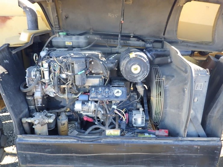 caterpillar-th560b-image-19