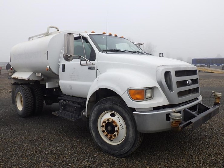 2015-ford-f750-image-3