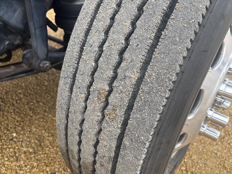 2006-peterbilt-379-image-59