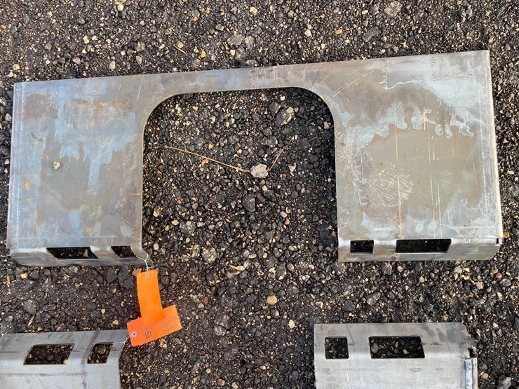 #1184-•-unused-skidsteer-open-center-weldable-quick-attach-plate-image-2