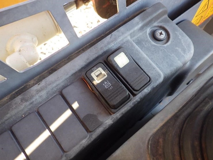 takeuchi-tl8r2-image-27