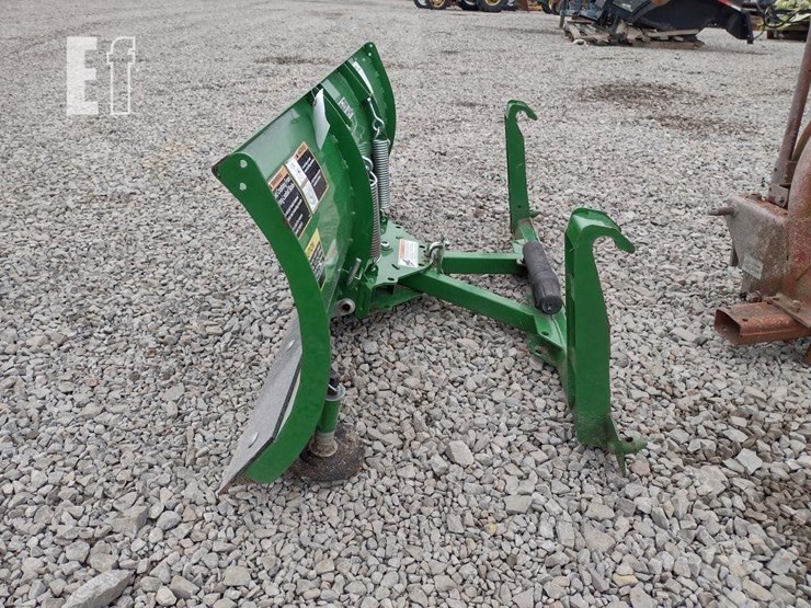 john-deere-tractor-front-blade-image-2