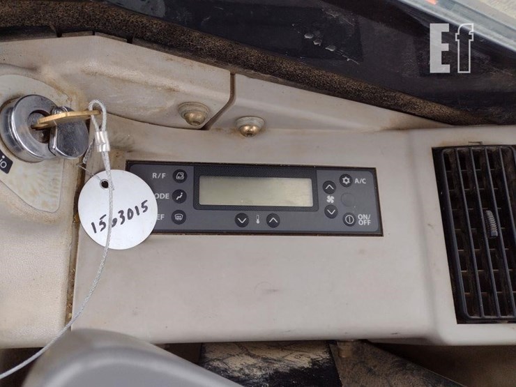 2014-hitachi-zx35u-image-9