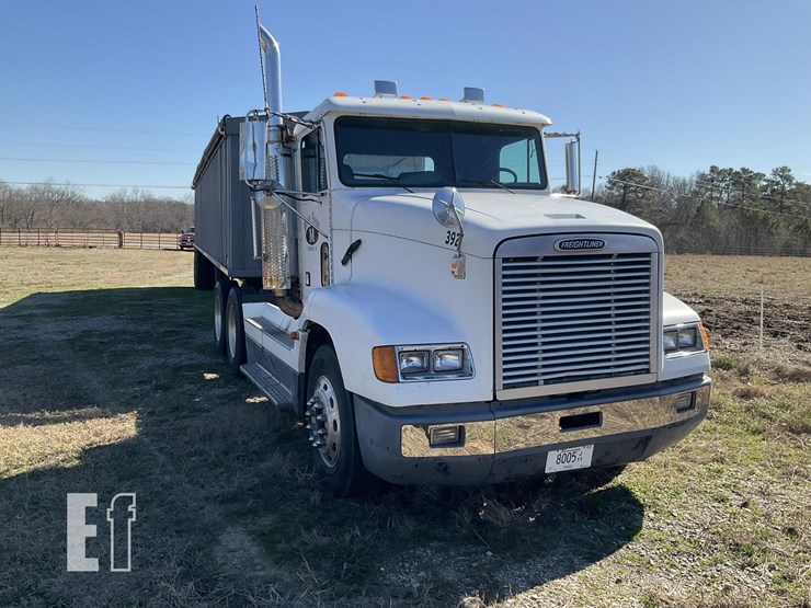1998-freightliner-fld112-image-1