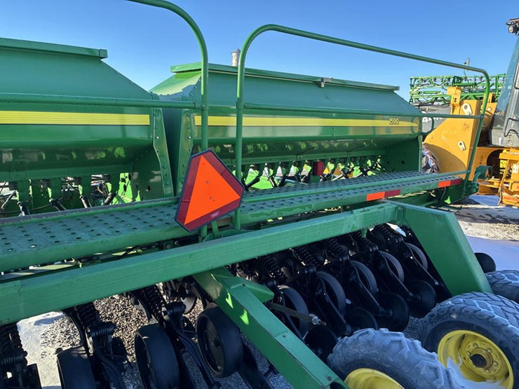 john-deere-1590-image-27
