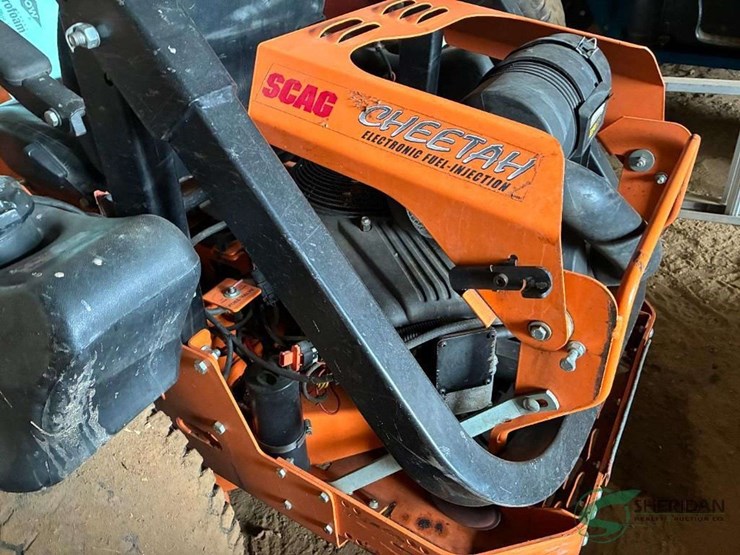 scag-cheetah-61"-mowing-deck-showing-2222-hours-image-13