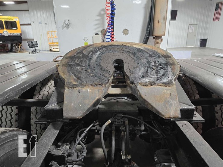 2005-international-9400-image-9