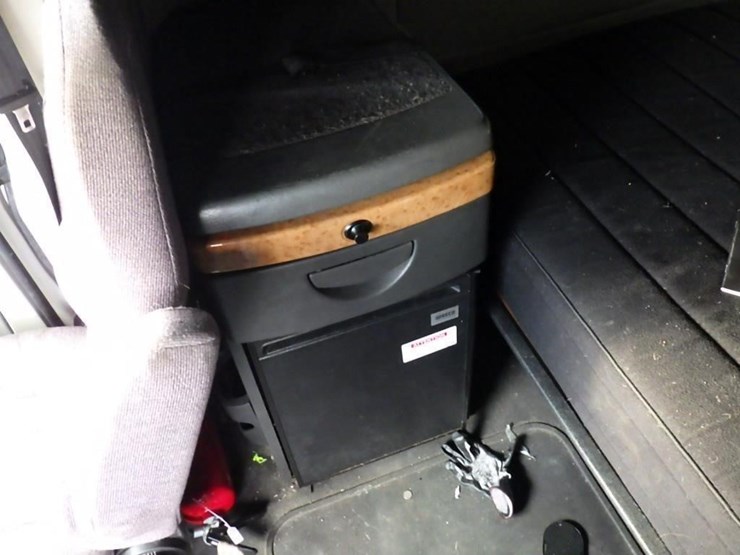 2016-international-prostar-image-56