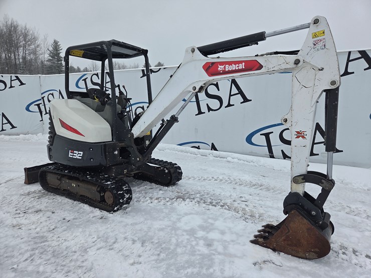 2019-bobcat-e32i-image-7