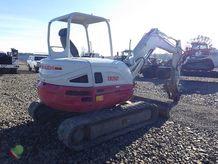 takeuchi-tb260-image-4
