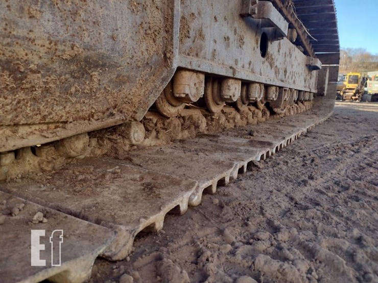 2000-deere-270c-lc-image-26