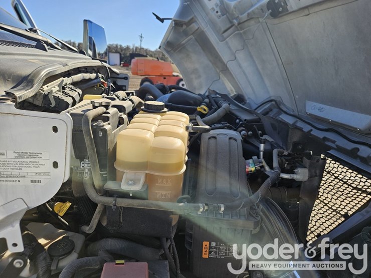 2019-ford-f750-image-21