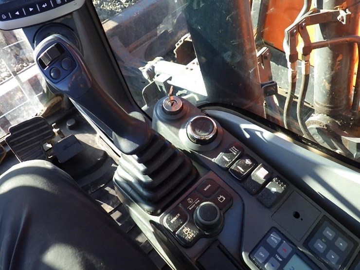 doosan-dx140-lc-5-image-37