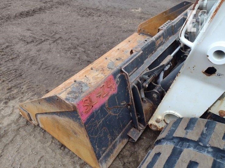 2017-bobcat-t740-image-20