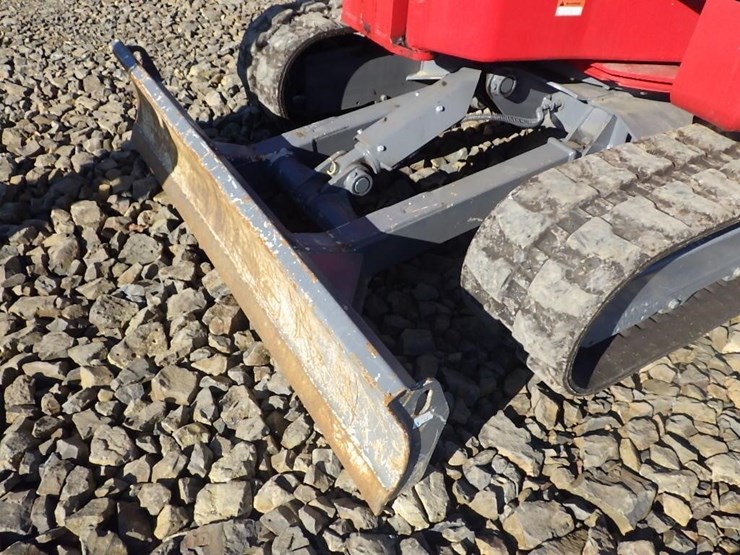 takeuchi-tb257fr-image-15