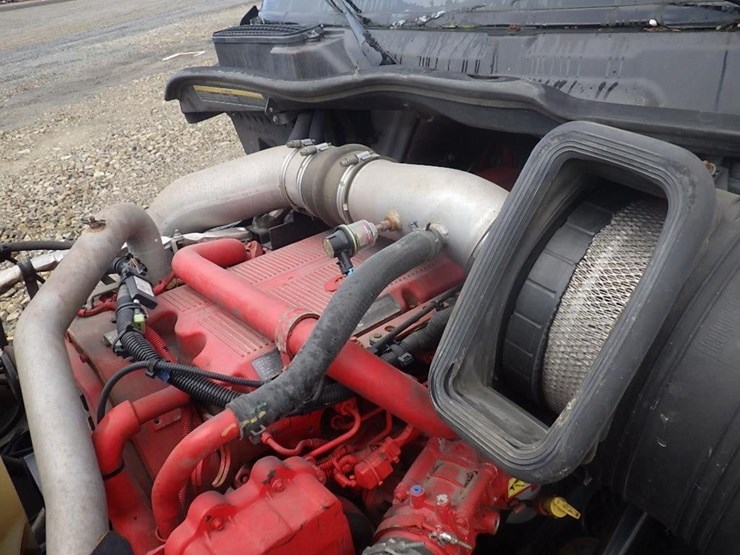 2016-international-prostar-image-30