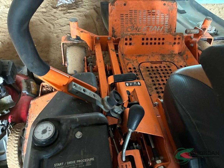 scag-cheetah-61"-mowing-deck-showing-2222-hours-image-16