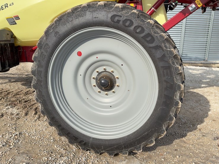 2024-hardi-commander-45-pull-type-sprayer-image-28