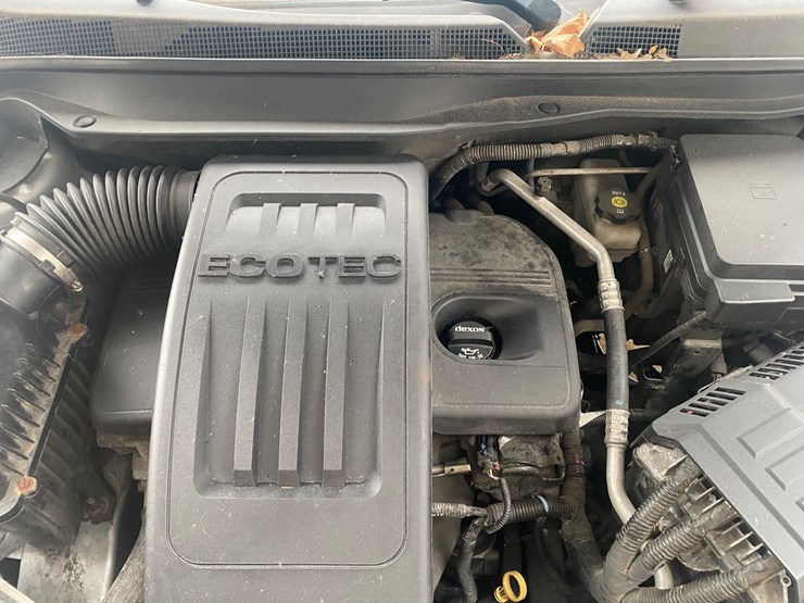 2015-chevrolet-equinox-lt-image-19