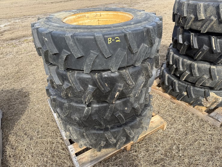 pallet-of-four-pivot-wheels-&-tires-image-1