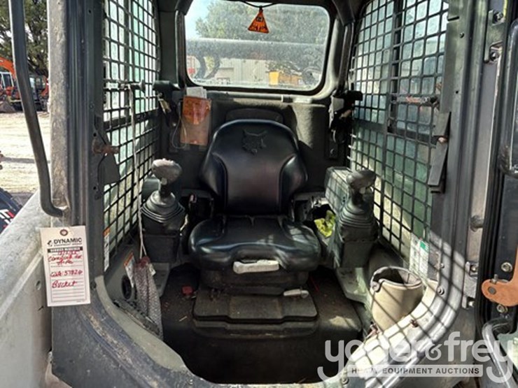 2021-bobcat-t450-image-4