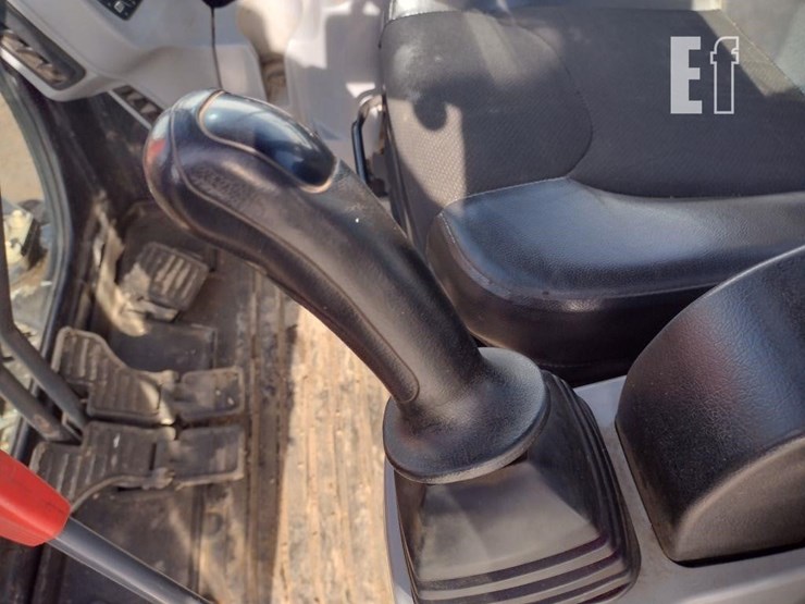 kubota-kx040-4-image-12