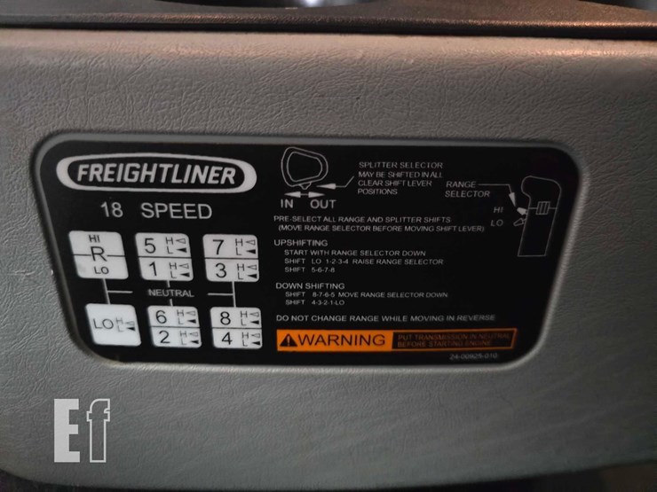 2020-freightliner-122sd-image-16