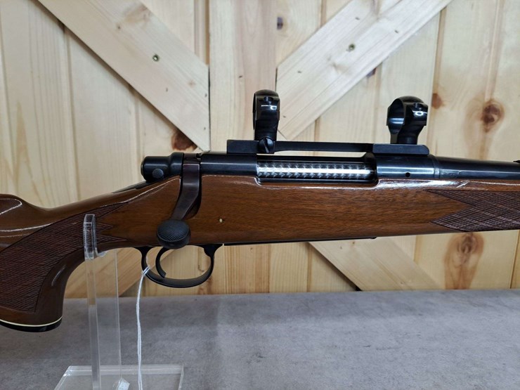 remington-model-700-.30-06-bolt-rifle-image-4