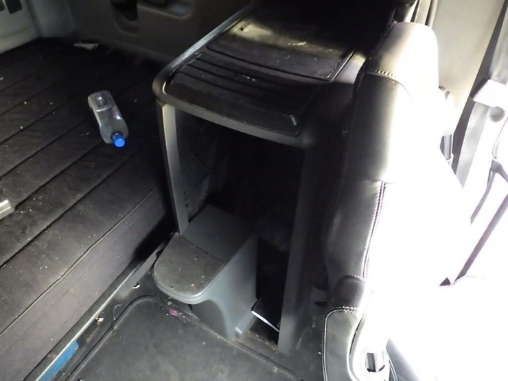 2016-international-prostar-image-55