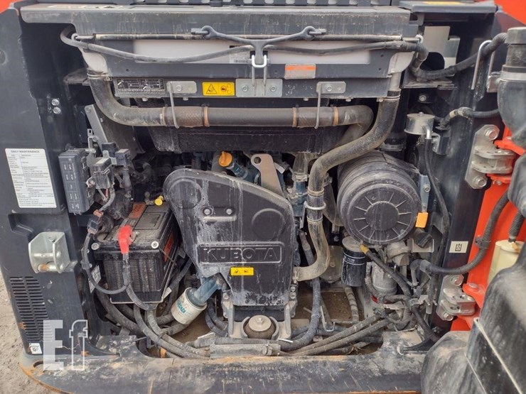 kubota-svl75-3-image-35