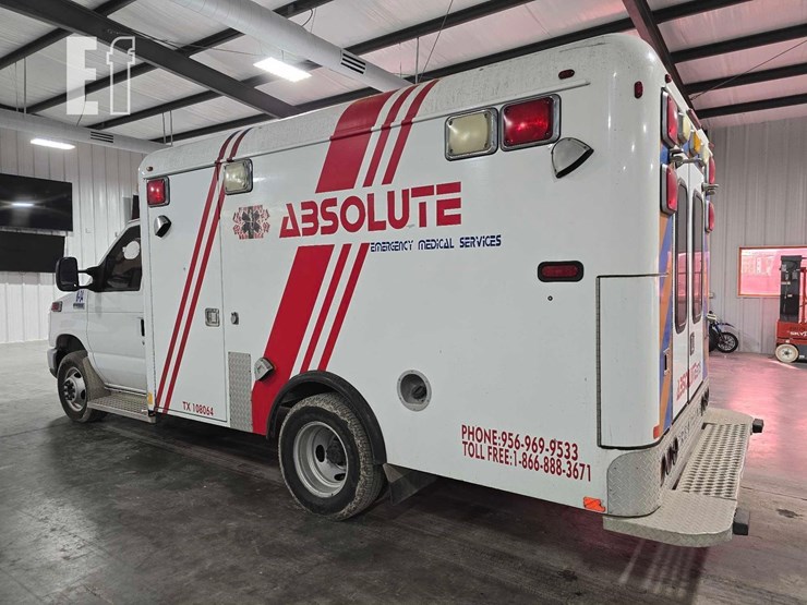 2019-ford-e350-sd-image-4