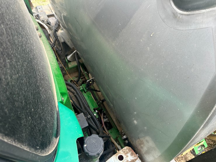 2014-john-deere-r4038-image-79