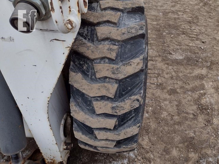 2016-bobcat-s590-image-20