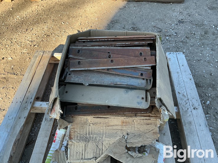 claas-corn-head-chopping-blades-&-shields-image-4