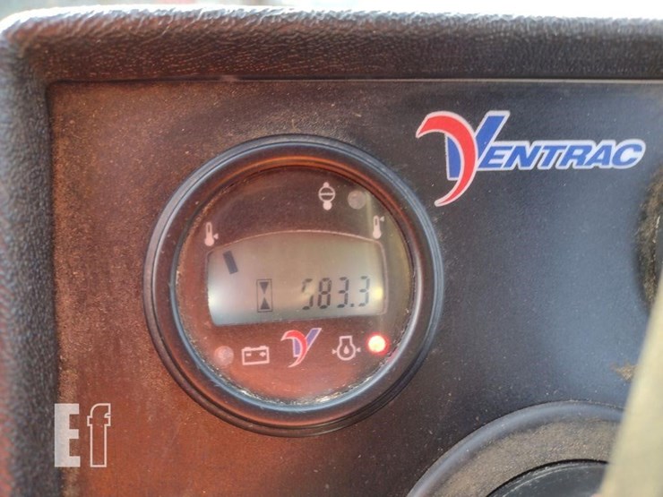 ventrac-3400l-lawn-mower-w/blade-&-broom-image-6