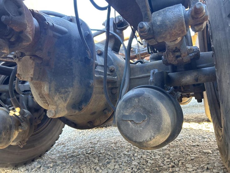 2001-mack-ch613-image-54