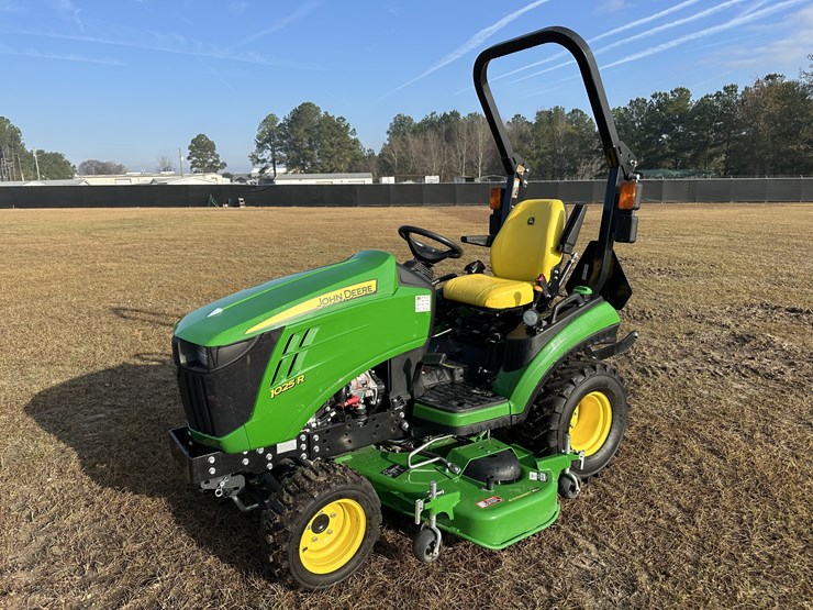 john-deere-1025r-image-1