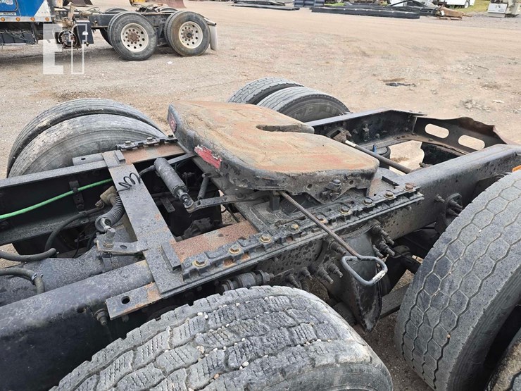 2016-freightliner-cascadia-125-image-10