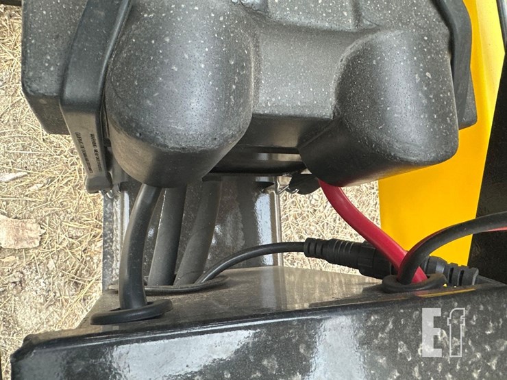 2025-neks-fifth-wheel-wrecker-attachment-image-6