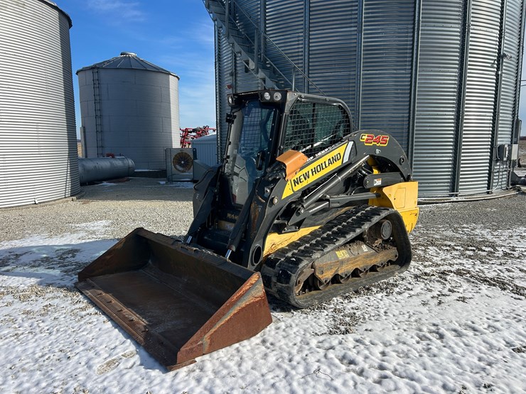 new-holland-c245-image-3
