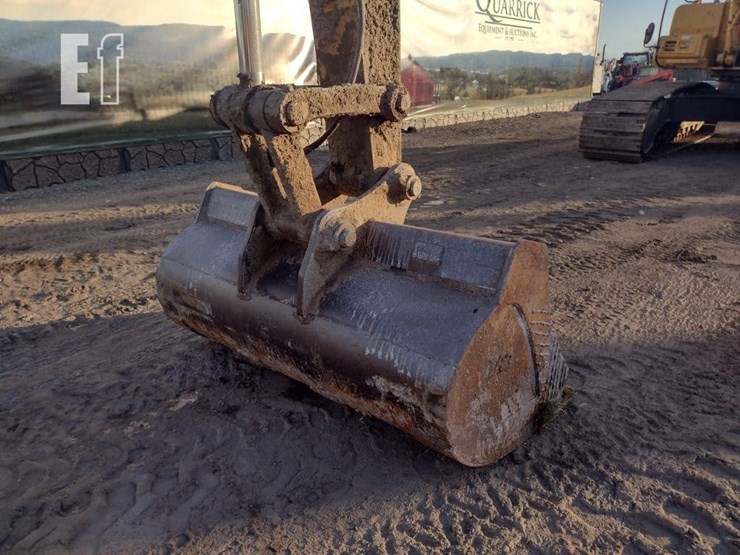 2000-deere-270c-lc-image-17